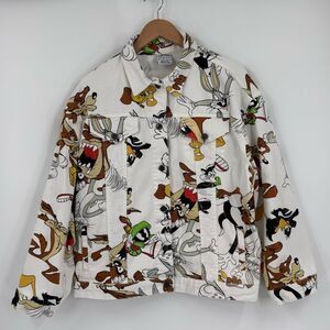 Vintage Looney Tunes Characters All-Over Print Denim Jacket in White | Large